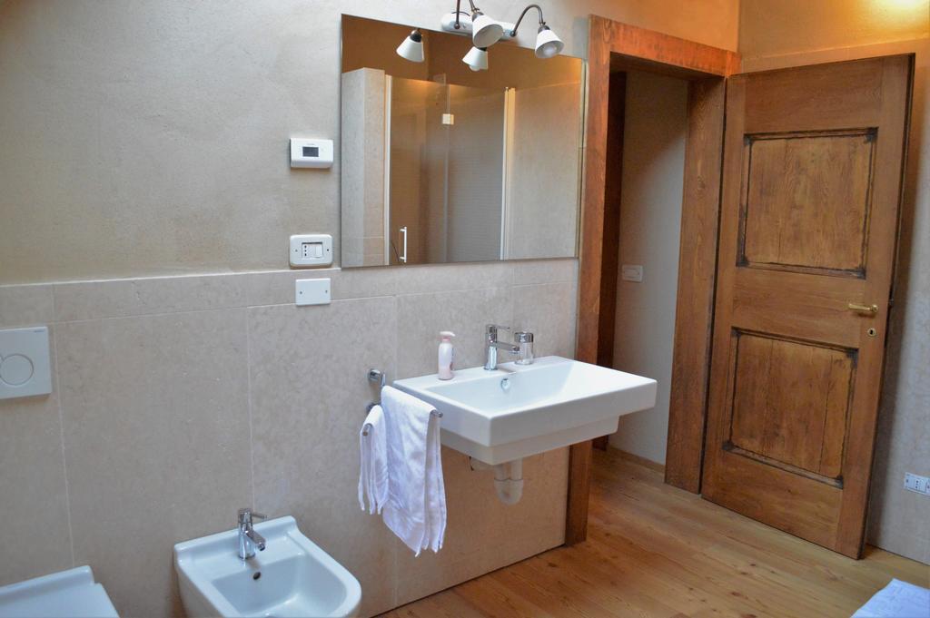 Mezzane di Sotto Agriturismo Borgo Valfreddaヴィラ エクステリア 写真