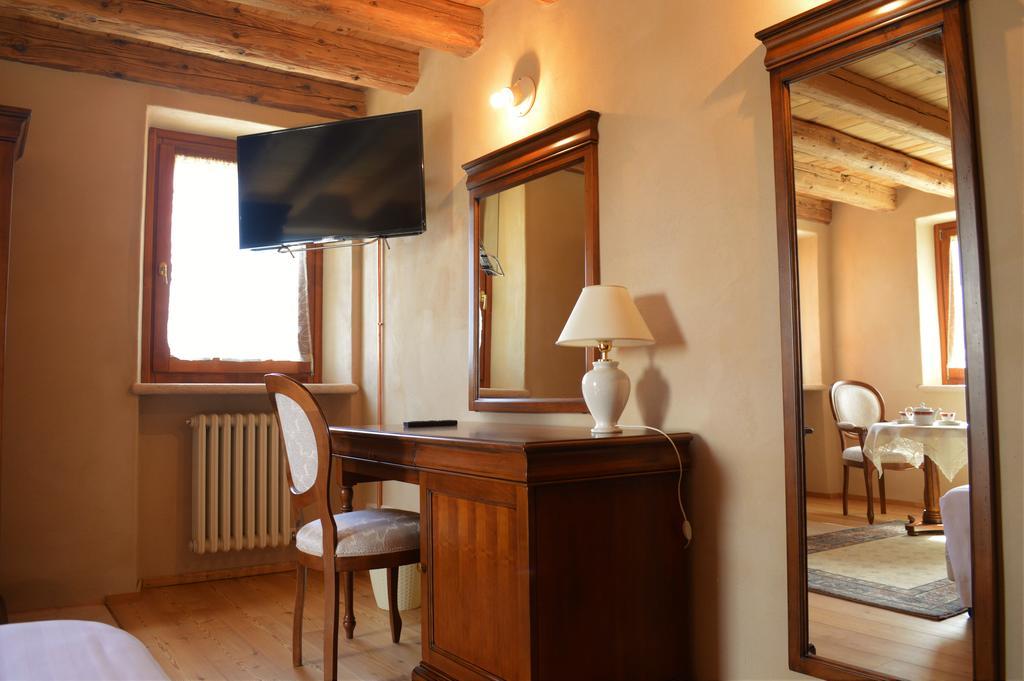 Mezzane di Sotto Agriturismo Borgo Valfreddaヴィラ エクステリア 写真
