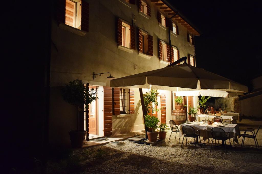 Mezzane di Sotto Agriturismo Borgo Valfreddaヴィラ エクステリア 写真