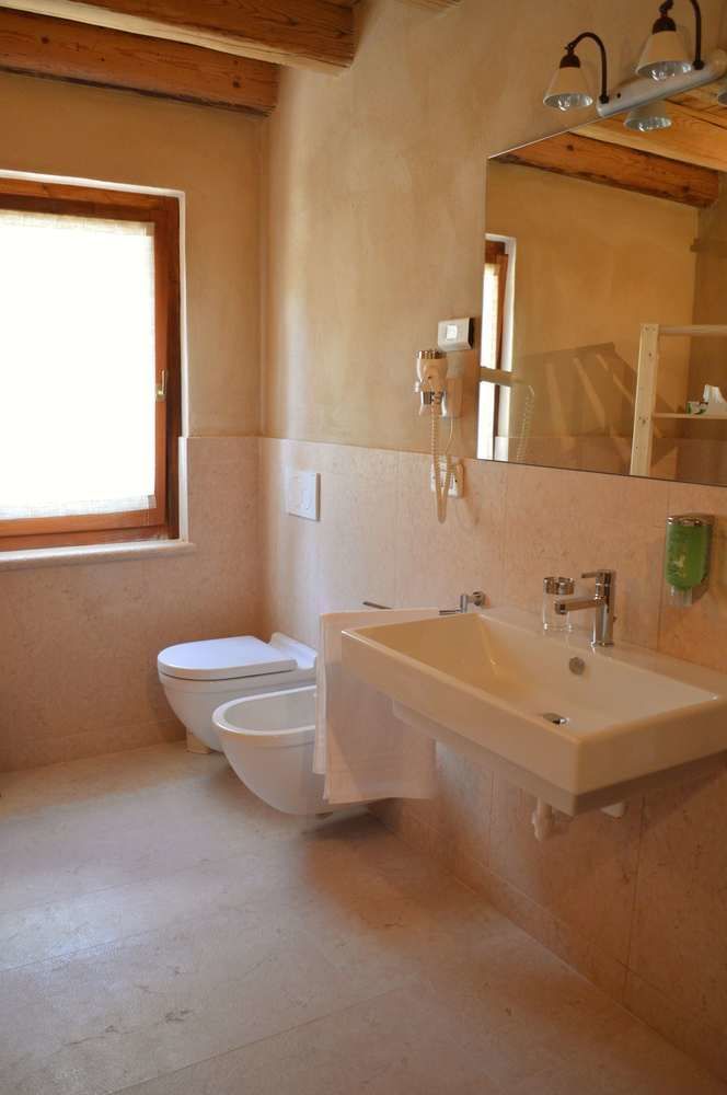 Mezzane di Sotto Agriturismo Borgo Valfreddaヴィラ エクステリア 写真